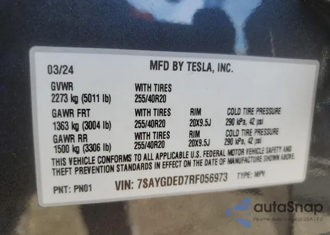 2024 Tesla Model Y z USA, uszkodzony, nr VIN 7SAYGDED7RF056973